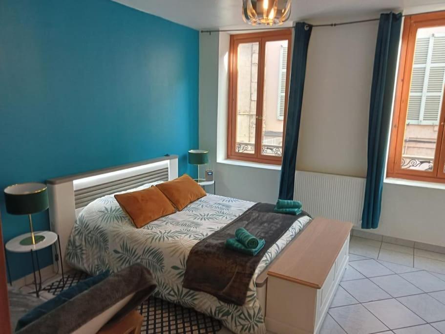 Perle Rare F1 De 43 M Quartier Historique. Apartment Moulins  Exterior photo